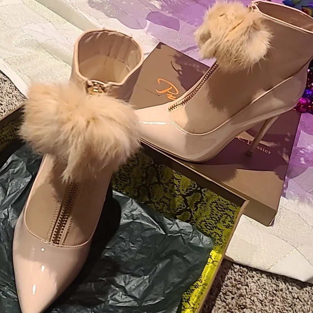 Pink Pom Pom Booties - Picture 3 of 6